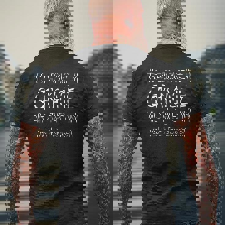 それは私がグレイシーだから、だから面白い名前だ メンズTシャツ バックプリント 高齢者への贈り物