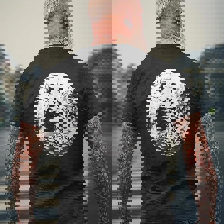 たこ焼き パンダ 水墨画 日本食 大阪 おもしろ 和風 動物 メンズTシャツ バックプリント 高齢者への贈り物