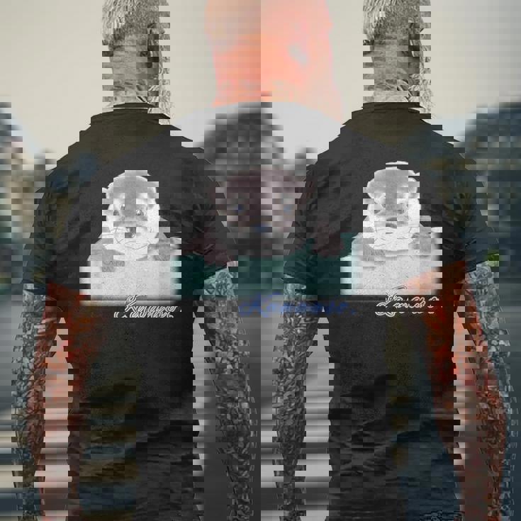 ゆるカワウソさん あそぶ？【 No2 】コツメカワウソ メンズTシャツ バックプリント 高齢者への贈り物