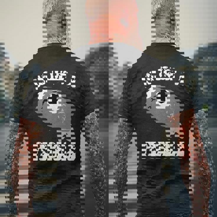 アイム・ジャスト・ア・ペブル・ダンディーズ・ワールド メンズTシャツ バックプリント 高齢者への贈り物