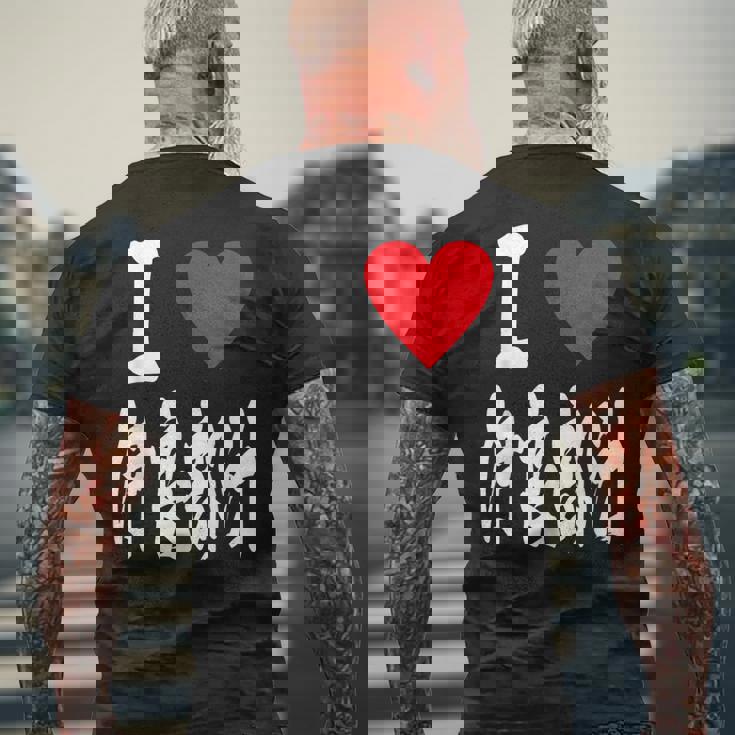 アイラブ伊良部汁 沖縄沖イラブーライ部汁 沖縄 日本 海蛇 スープ メンズTシャツ バックプリント 高齢者への贈り物