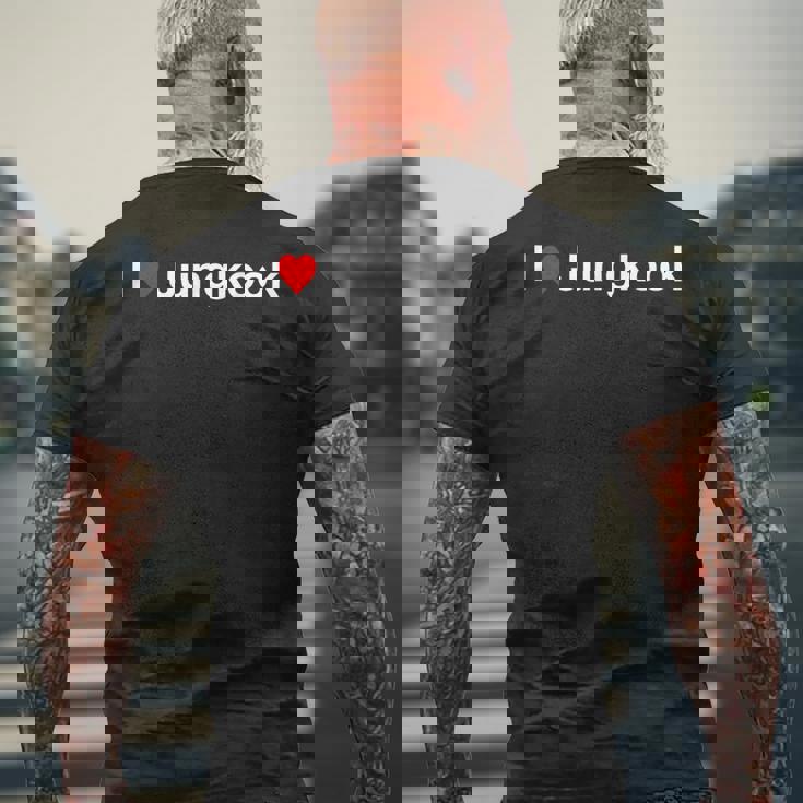 アイ・ハート・ジョングク メンズTシャツ バックプリント 高齢者への贈り物