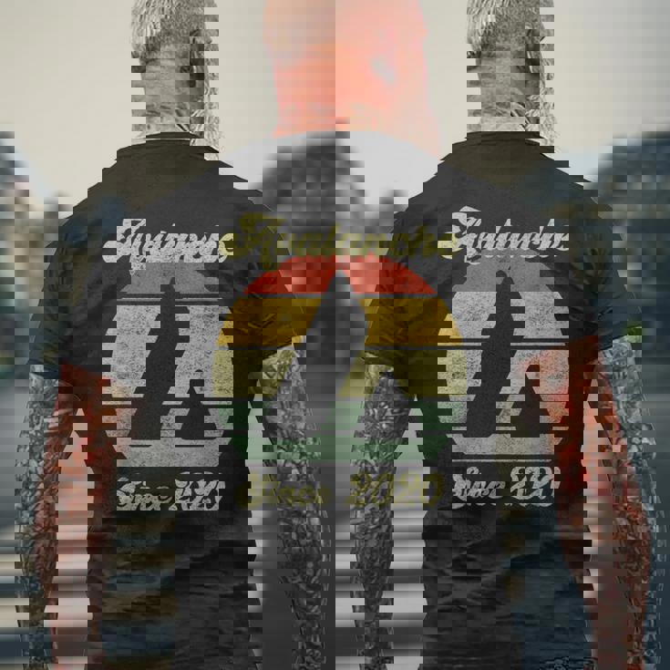 アバランチクリプトアバランチ暗号通貨 メンズTシャツ バックプリント 高齢者への贈り物