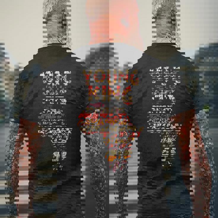 アフリカの王 アート ケンテ 布 アフリカ ガーナ キッズ 面白い アフリカ メンズTシャツ バックプリント 高齢者への贈り物