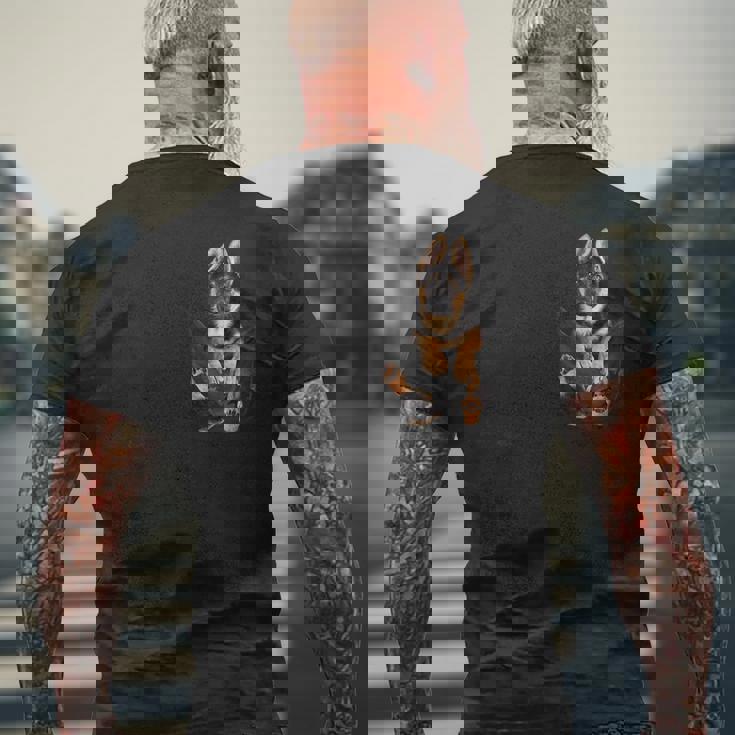 アルザス愛好家のためのポケットに入った面白いジャーマンシェパード メンズTシャツ バックプリント 高齢者への贈り物