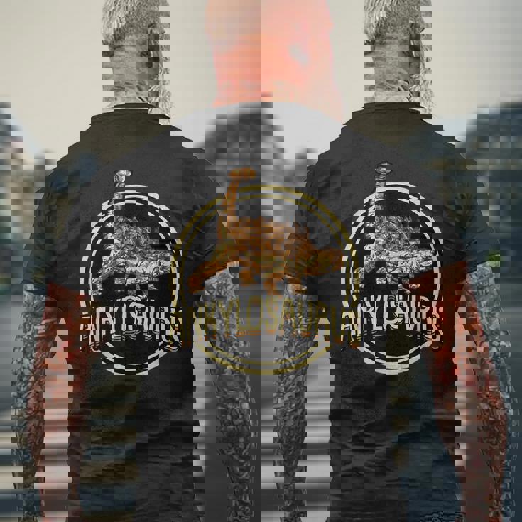 アンキロサウルス メンズTシャツ バックプリント 高齢者への贈り物