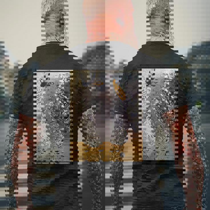 アートムーブメント、ダダイズム、マックス・エルンスト。 メンズTシャツ バックプリント 高齢者への贈り物