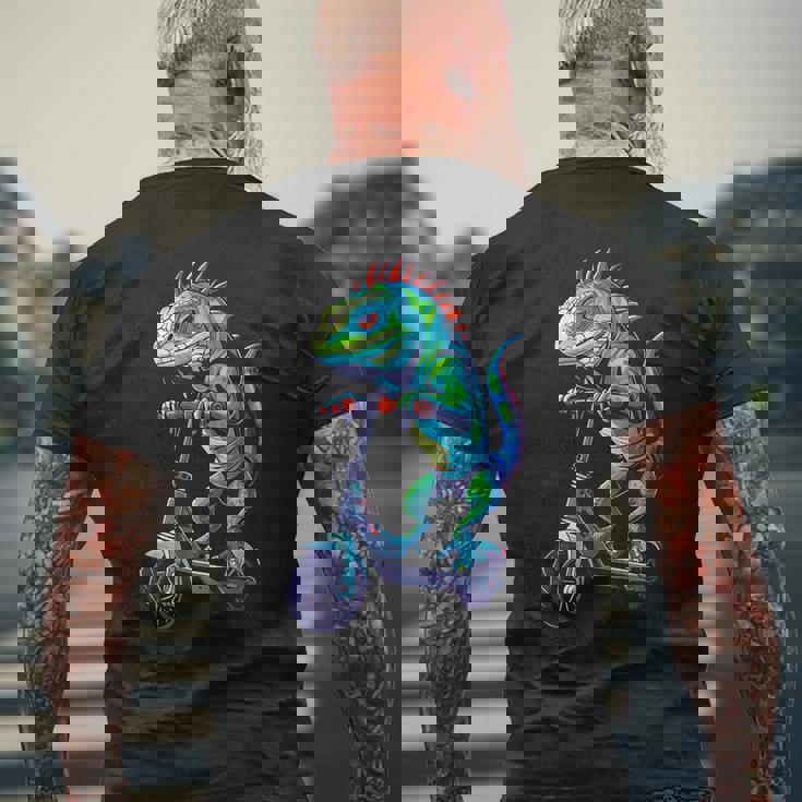 イグアナスクーター メンズTシャツ バックプリント 高齢者への贈り物