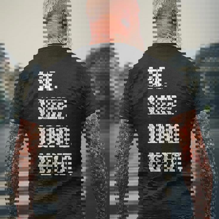 イート・スリープ・ディスクダンノ・リピート メンズTシャツ バックプリント 高齢者への贈り物