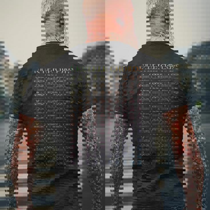 ウクレレレインボーコードチャート Gcea チューニング ウケノート メンズTシャツ バックプリント 高齢者への贈り物