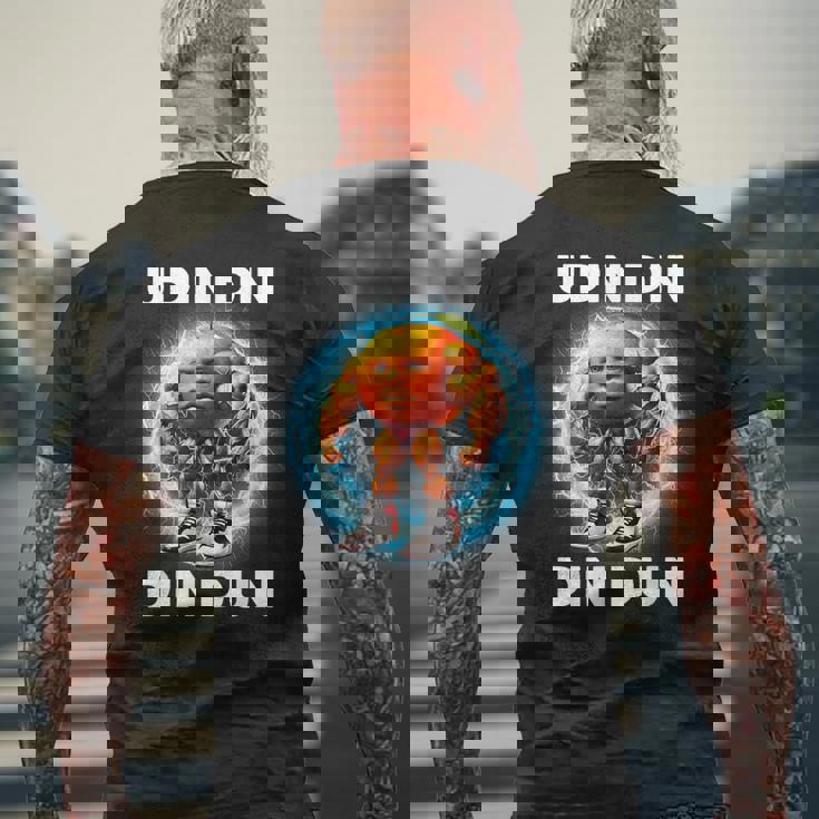 ウディン・ディン・ダン・ウディンドゥン イタリアンブレインロット・ミーム メンズTシャツ バックプリント 高齢者への贈り物