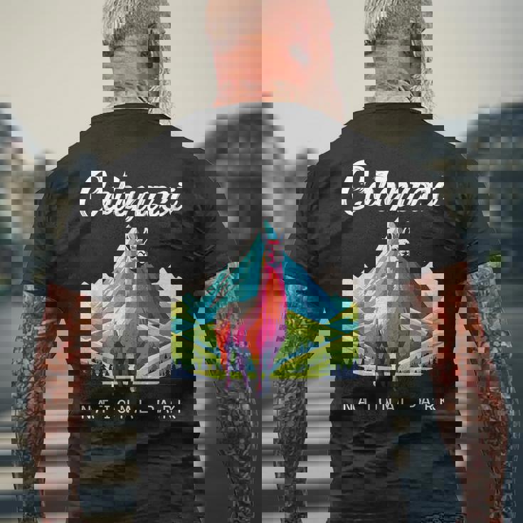 エクアドル コトパクシ国立公園 レトロ ラマ お土産 ハイキング メンズTシャツ バックプリント 高齢者への贈り物