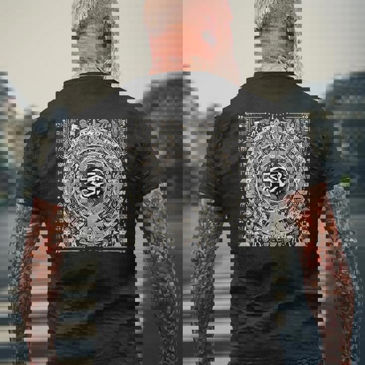 エジプト ホルスの目 ピラミッド アヌビス 古代のシンボル Egypt Eye Of Horus メンズTシャツ バックプリント 高齢者への贈り物