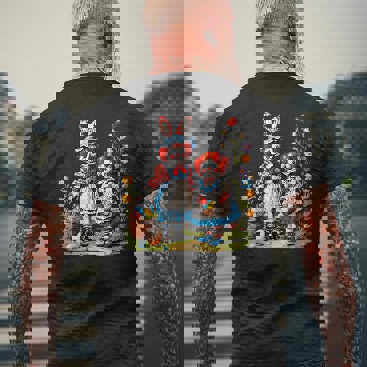 エッグハントにイースターバニーの耳を持つラガディアン。 メンズTシャツ バックプリント 高齢者への贈り物