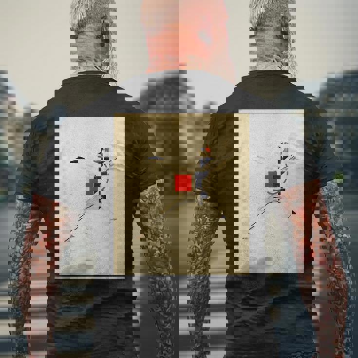 エル・リシツキー作 ニューマン 1923 メンズTシャツ バックプリント 高齢者への贈り物