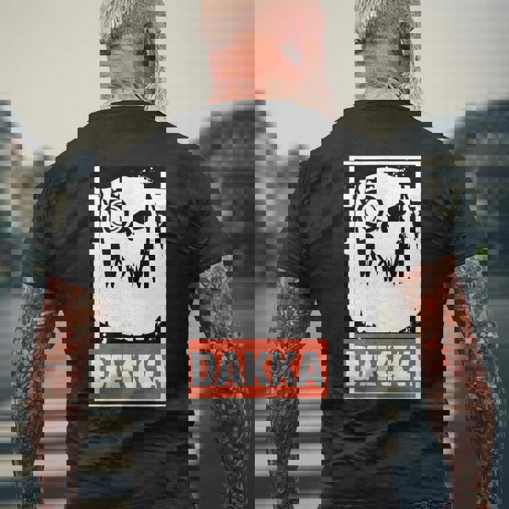 オーク ダッカ トラックオークハンマーウォーオーク メンズTシャツ バックプリント 高齢者への贈り物