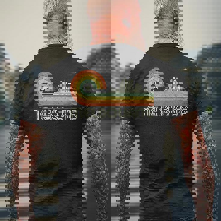 オーストラリア 休暇のお土産 レトロ ビンテージ スカイライン メルボルン メンズTシャツ バックプリント 高齢者への贈り物