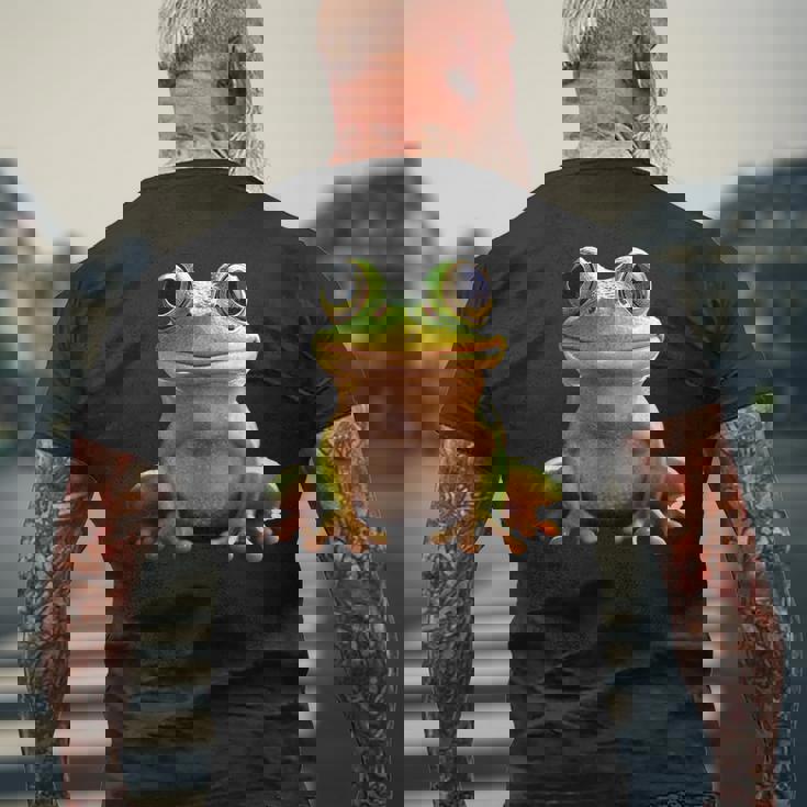 カエル アマガエル 赤ちゃんカエル かわいいカエル メンズTシャツ バックプリント 高齢者への贈り物