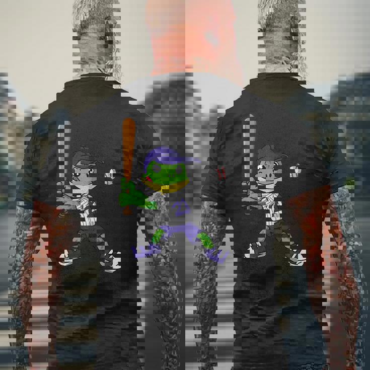 カエルの野球、カエルの野球、カエルの野球選手 メンズTシャツ バックプリント 高齢者への贈り物