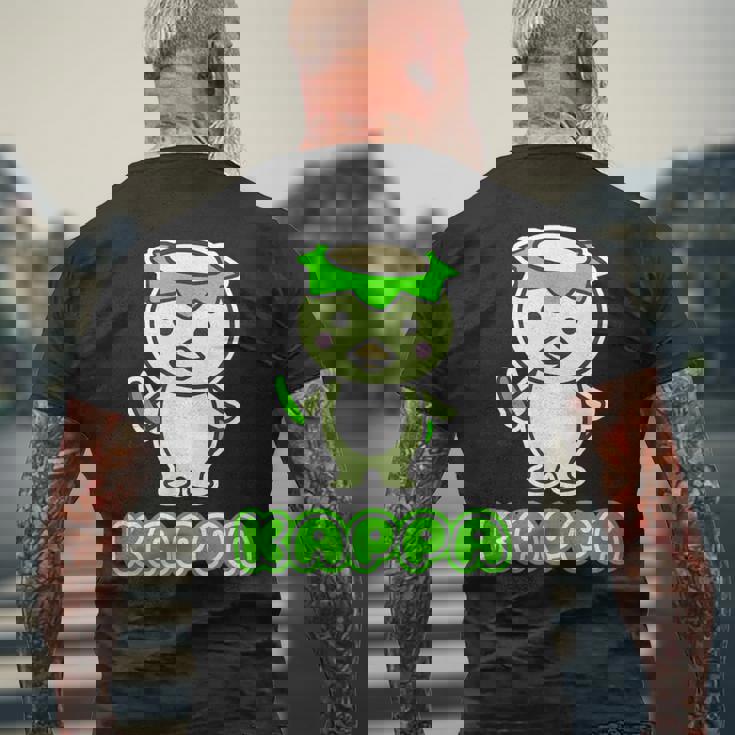 カッパ くん『セルフィー』河童【どうぶつフレンズ】きゅうり 妖怪 かわいい イラスト メンズTシャツ バックプリント 高齢者への贈り物