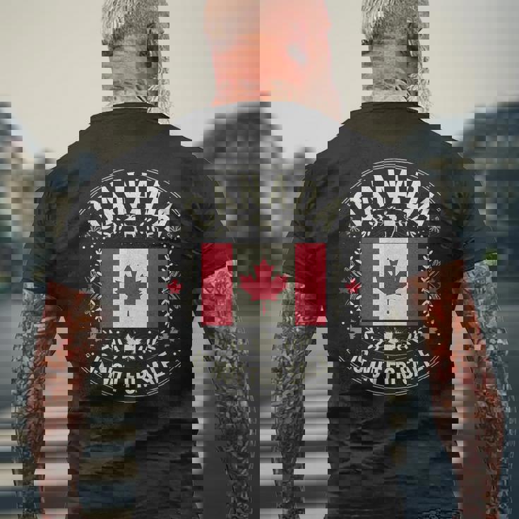 カナダは非売品です 愛国的なカナダ人 メンズTシャツ バックプリント 高齢者への贈り物