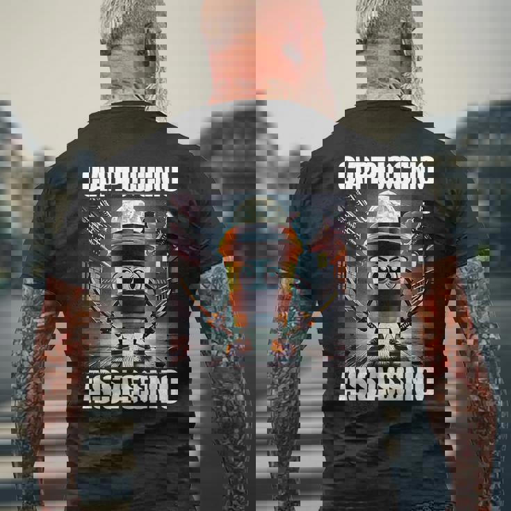 カプチーノ・アサシーノ イタリアンブレインロットミーム メンズTシャツ バックプリント 高齢者への贈り物