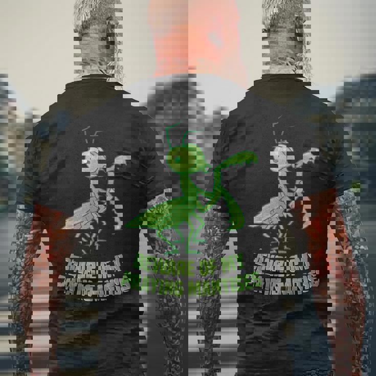 カマキリの囲い衣装 虫飼い主 カマキリの卵 メンズTシャツ バックプリント 高齢者への贈り物