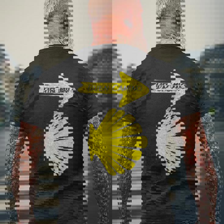 カミーノデサンティアゴの巡礼のシンボル、ブエンカミノシェル メンズTシャツ バックプリント 高齢者への贈り物