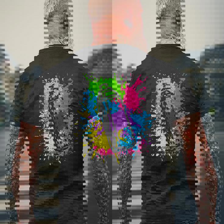 カラフル グラフィティグラフィックスプレーペンキの缶ストリートアートアーティスト メンズTシャツ バックプリント 高齢者への贈り物