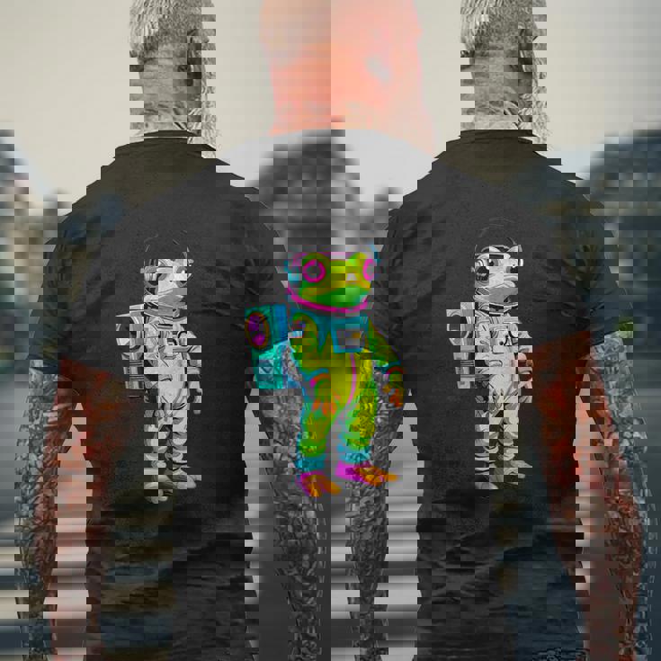 カラフルなカエルの宇宙飛行士キャラクター メンズTシャツ バックプリント 高齢者への贈り物