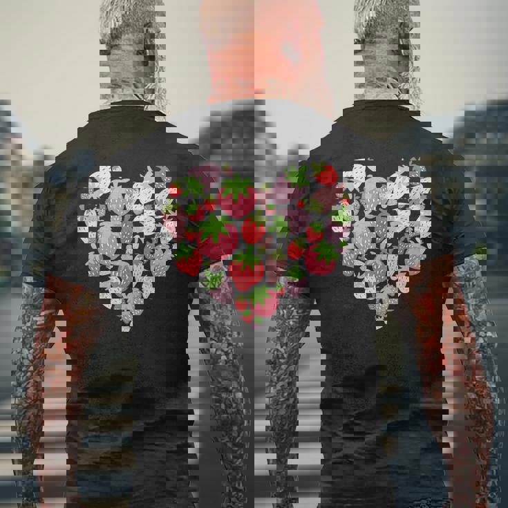 カワイイ ストロベリーハート コテージコア エステ ストロベリー メンズTシャツ バックプリント 高齢者への贈り物