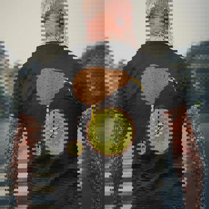 キウイフルーツバイクのキウイ鳥 メンズTシャツ バックプリント 高齢者への贈り物