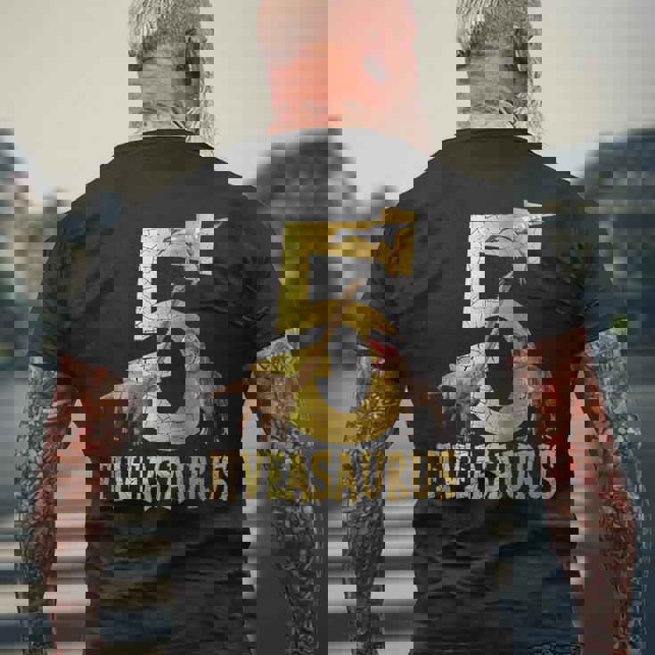 キッズ Tレックス 恐竜 誕生日パーティー装飾 5歳の誕生日 男の子 恐竜 メンズTシャツ バックプリント 高齢者への贈り物