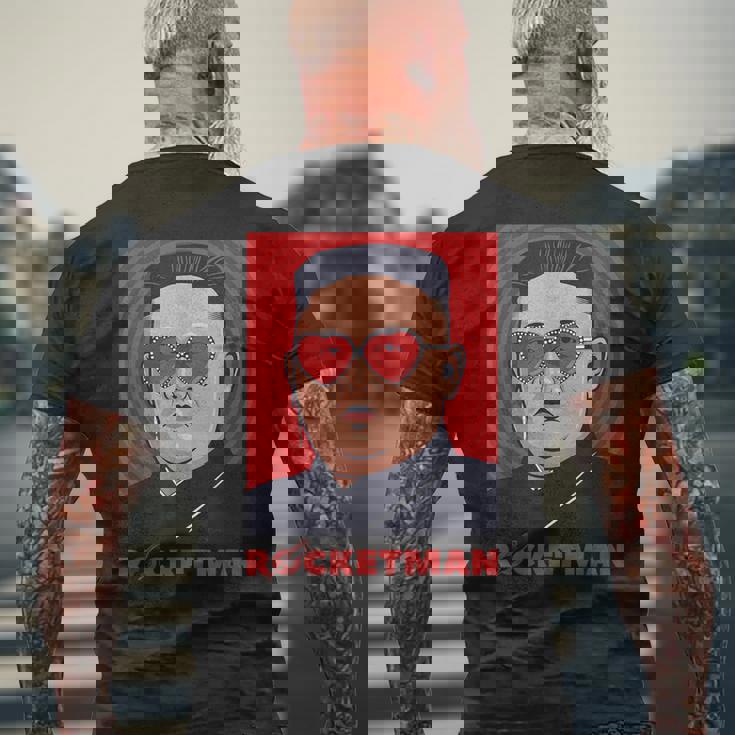 キム・ジョンウン、ファニー・ロケットマン・パロディ・ロックンロール メンズTシャツ バックプリント 高齢者への贈り物