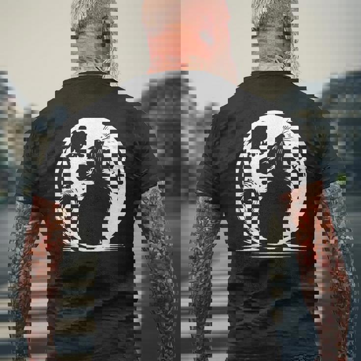 キュートで面白いチンチラが月に吠える メンズTシャツ バックプリント 高齢者への贈り物