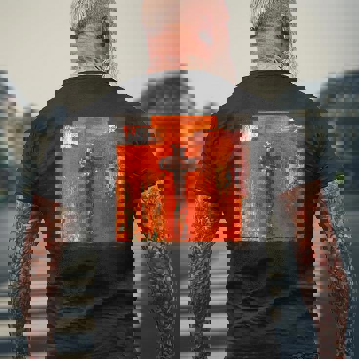 キリスト教のメッセージ イエス 十字架 愛 グラフィティ アート 絵画 メンズTシャツ バックプリント 高齢者への贈り物