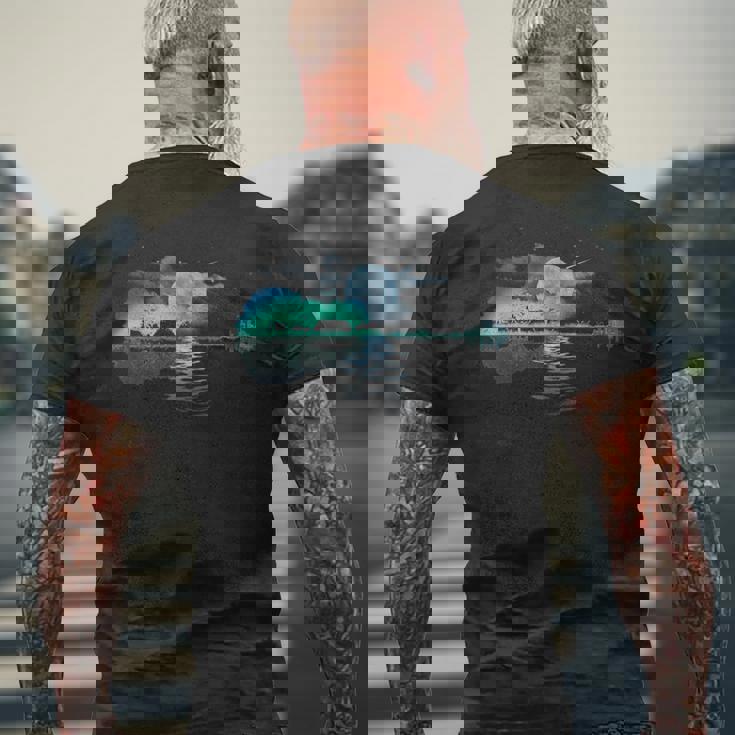 ギター レイクリフレクションズ レイクシャドウ 音楽 アコースティックギター メンズTシャツ バックプリント 高齢者への贈り物