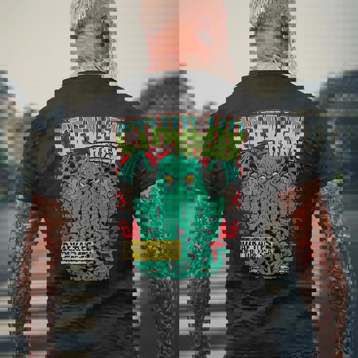 クトゥルフ ダークテイルズ オブ ザ ディープシー アイドル メンズTシャツ バックプリント 高齢者への贈り物