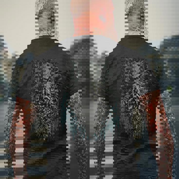 クトゥルフ・ラヴクラフト メンズTシャツ バックプリント 高齢者への贈り物