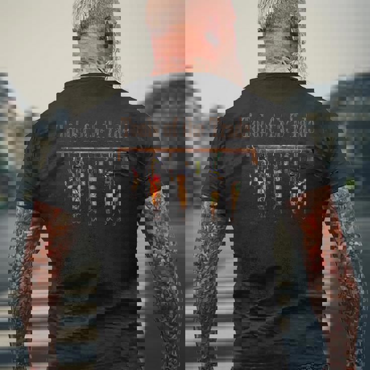 クール メンズ フィッシングルアー ツール オブ ザ トレードデザイン ギフト メンズTシャツ バックプリント 高齢者への贈り物