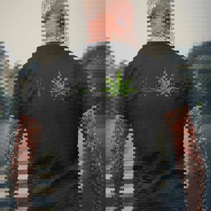 クールなマリファナリーフ ハートビート 面白い スモーキング ウィード ガンジャ ギフト メンズTシャツ バックプリント 高齢者への贈り物