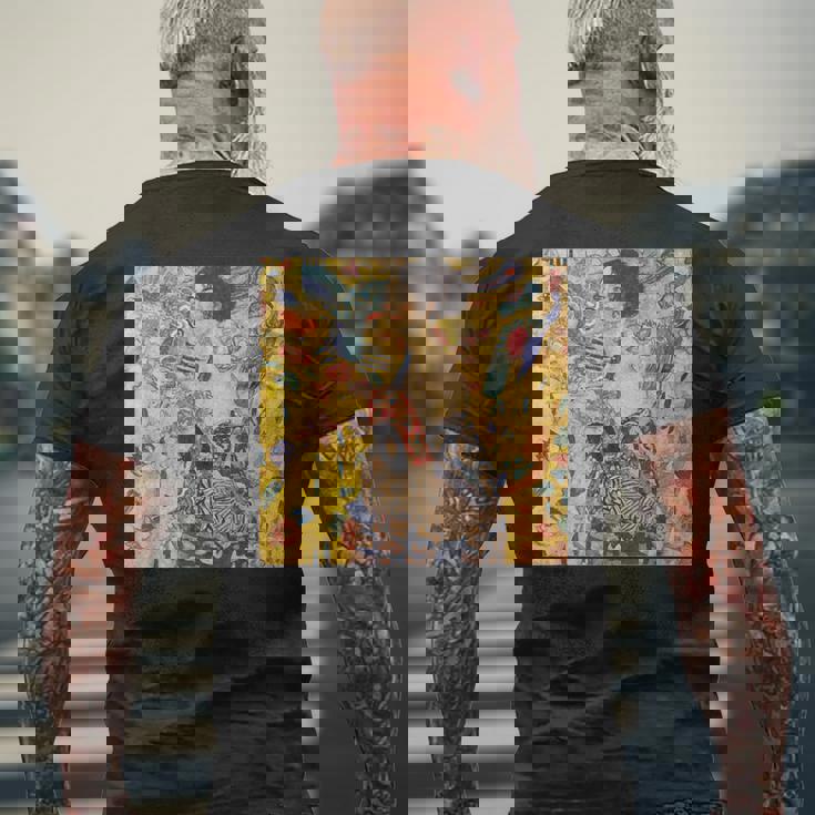 グスタフ・クリムト作「Lady With Fan」 メンズTシャツ バックプリント 高齢者への贈り物