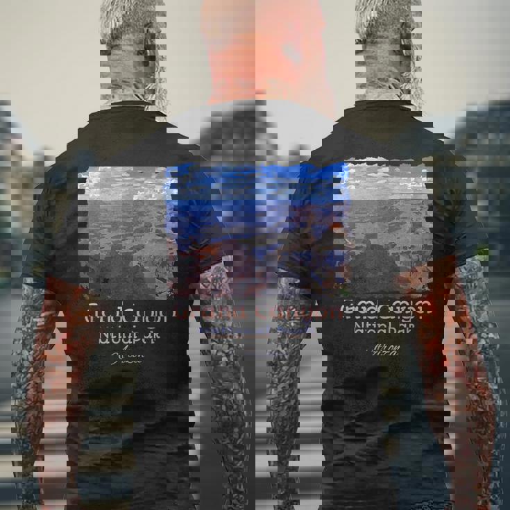 グランドキャニオン国立公園、アリゾナ州カラフルシーニックtシャツ メンズTシャツ バックプリント 高齢者への贈り物