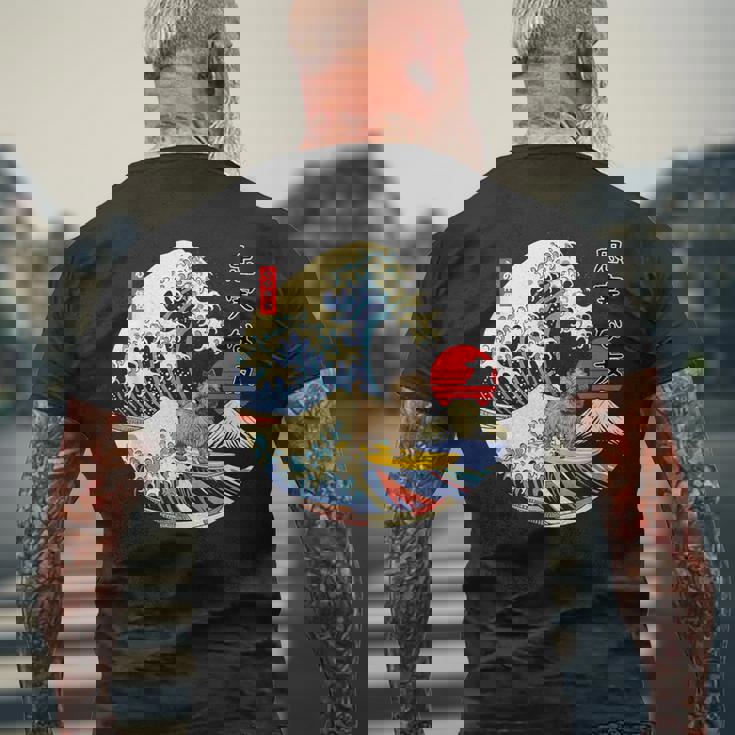 ケアンテリア 日本の神奈川波 サーフ 忠実な犬 メンズTシャツ バックプリント 高齢者への贈り物