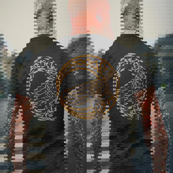 ケルトの月と部族のカラス ウィッカ オカルトシンボル メンズTシャツ バックプリント 高齢者への贈り物