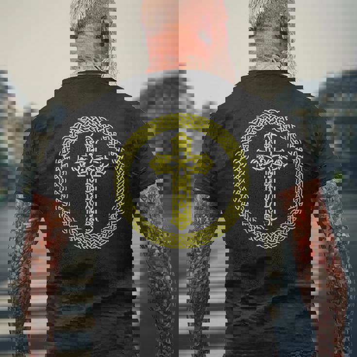 ケルト十字架 キリスト教 聖書 神 信仰 イエスキリスト メンズTシャツ バックプリント 高齢者への贈り物