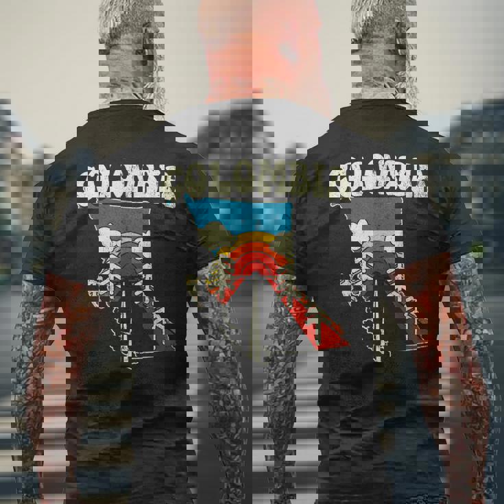 コロンビア ビンテージ コロンビアン カントリー レインボー レトロ 70年代地図 メンズTシャツ バックプリント 高齢者への贈り物