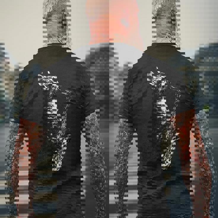 サックスを奏でる猫 面白い猫 ジャズ サックス 音楽 サックス メンズTシャツ バックプリント 高齢者への贈り物