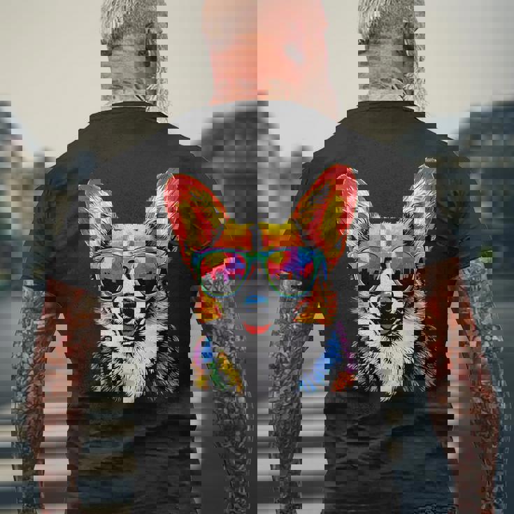 サングラスとコーギー ウェルシュ・コーギー犬 甘いウェルシュ・コーギー メンズTシャツ バックプリント 高齢者への贈り物