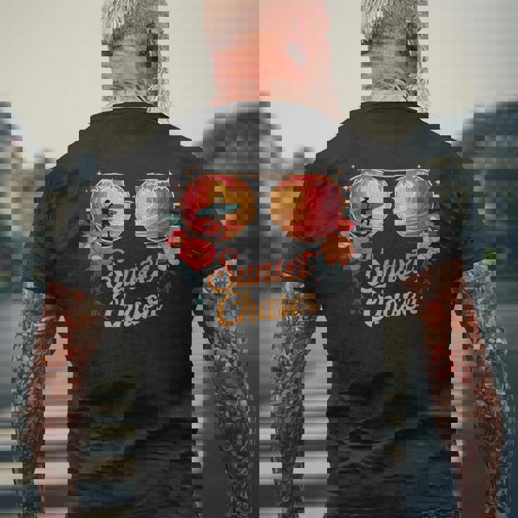 サンセット チェイサー サーフィン トロピカル バイブ メンズTシャツ バックプリント 高齢者への贈り物